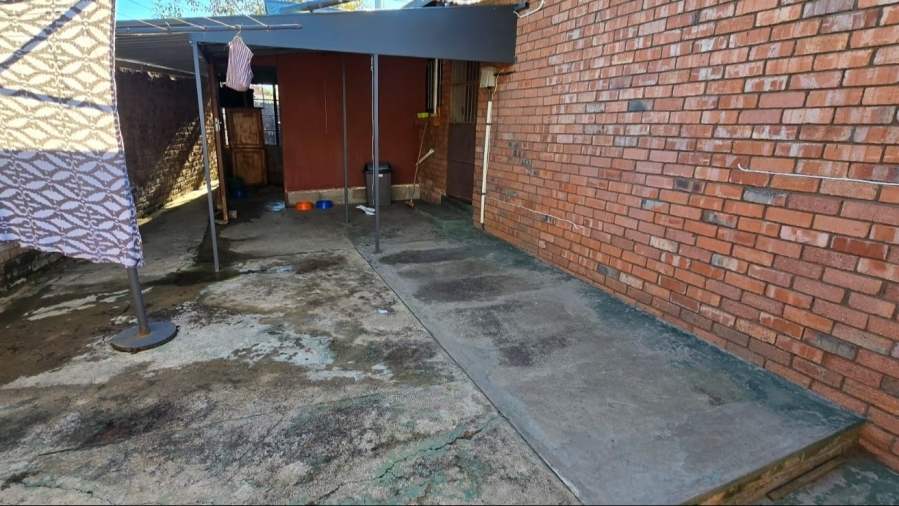 2 Bedroom Property for Sale in Koffiefontein Free State